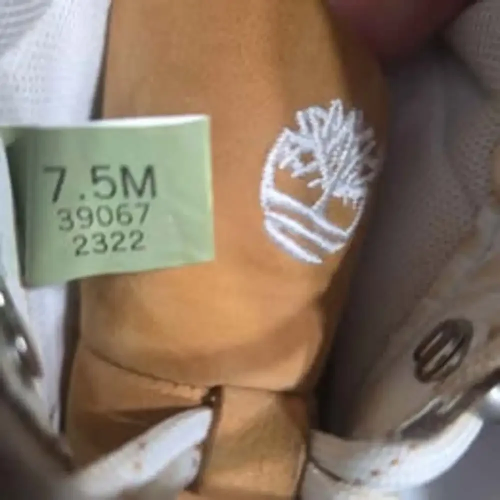 Timberland Hiking Boots White Tan Leather Size 7.5 - Used